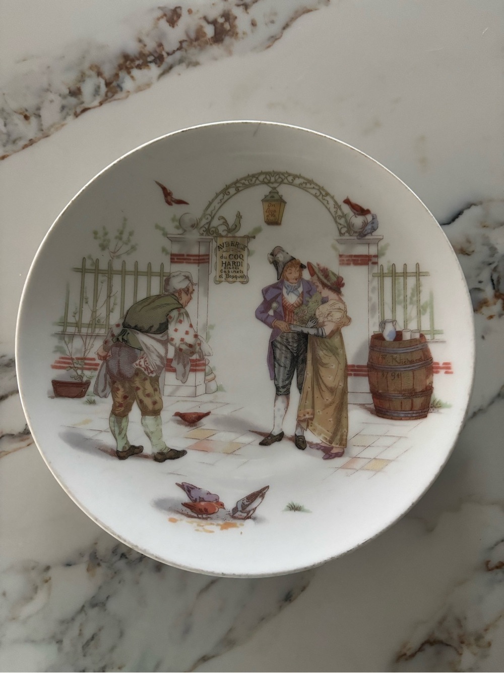 Decorative Vintage-Style Porcelain Plate in Cream with Multicolor Scene